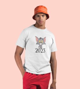 2023 Go Now White Graphics Printed T-shirt For Mens On New Year Theme Best Gift For New Year